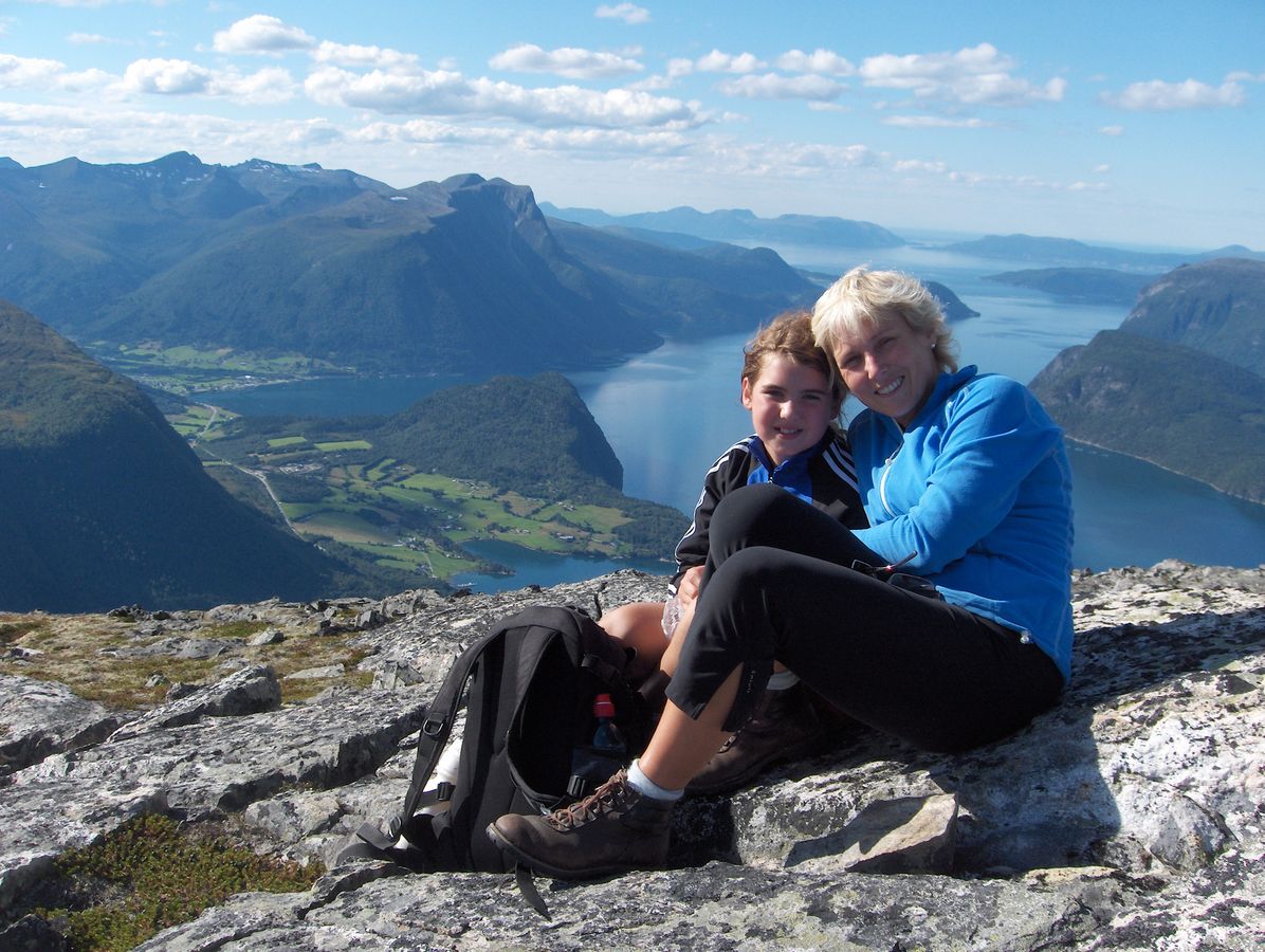 Utsikt fra Gridsetskolten mot Måndalen og Romsdalsfjorden