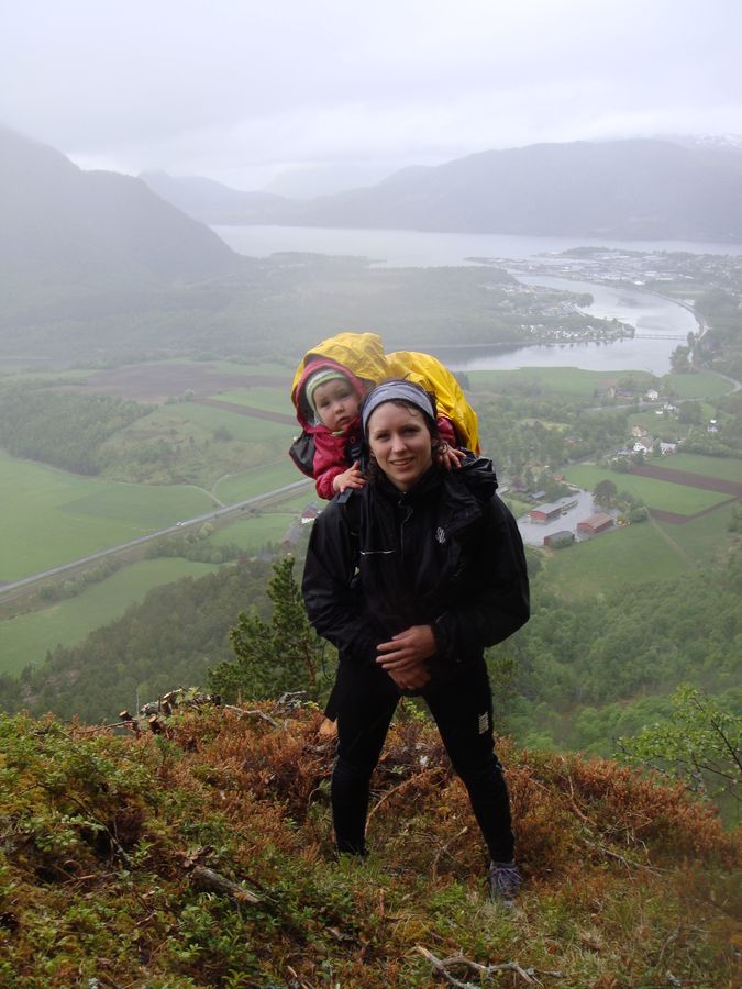 Utsikt fra Blåhammeren mot Åndalsnes. 