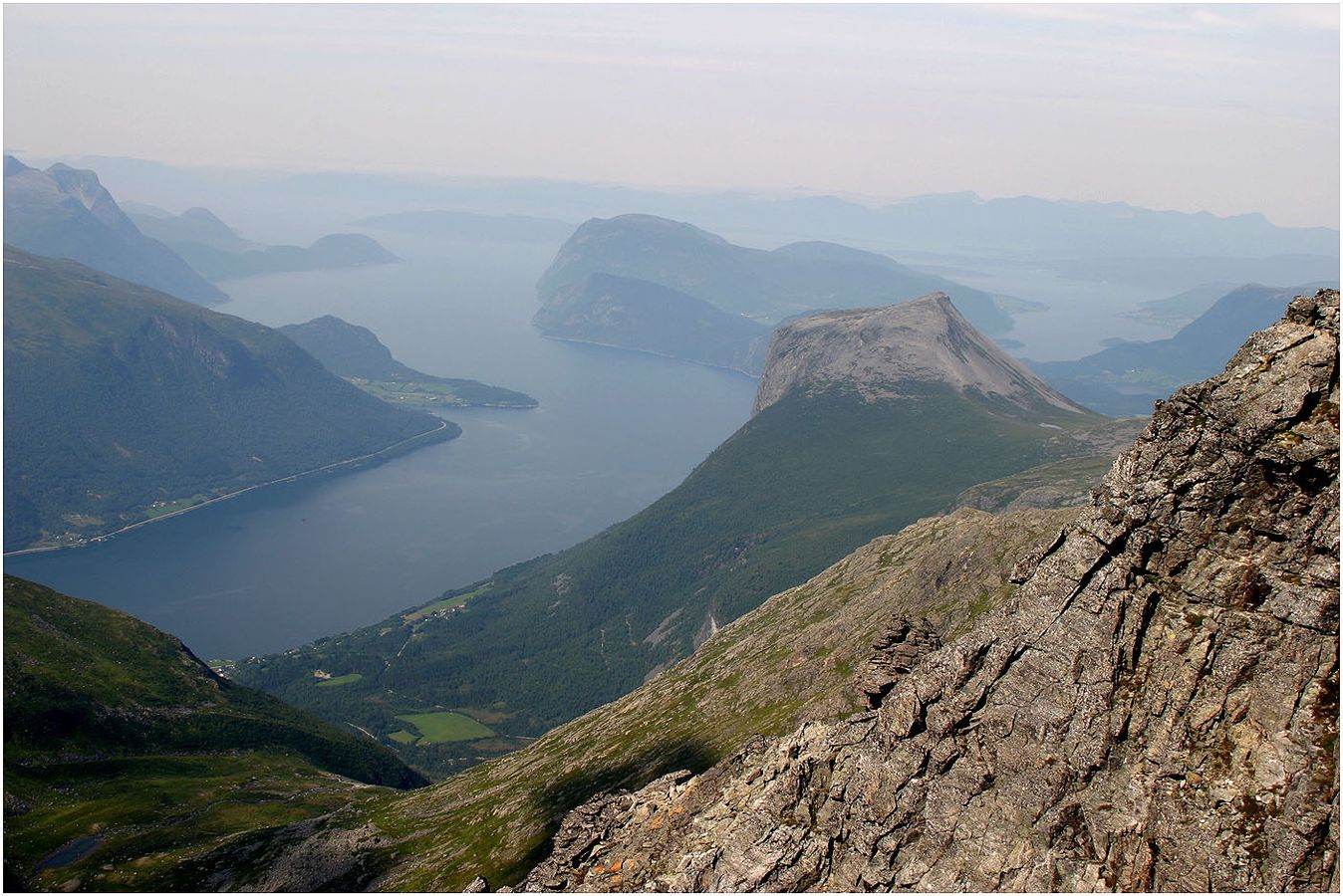 På vegen opp fra Haugabotn og Karitind